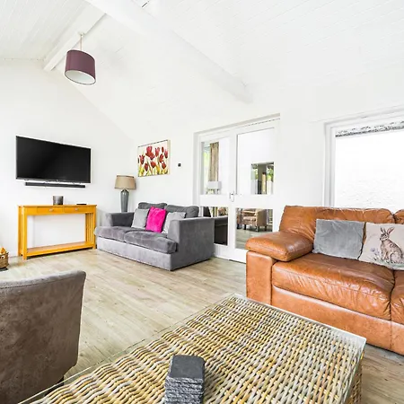 Hazel - Woodland * Bowness-on-Windermere